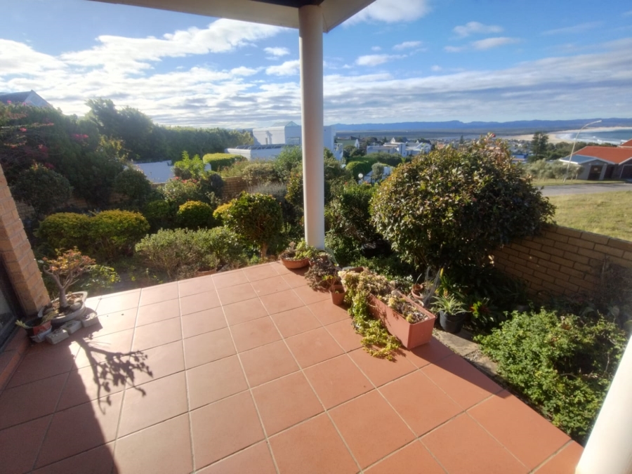 2 Bedroom Property for Sale in Wavecrest Eastern Cape